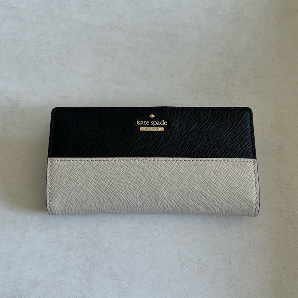 Kate Spade Two-Tone Black and Cream Wallet
